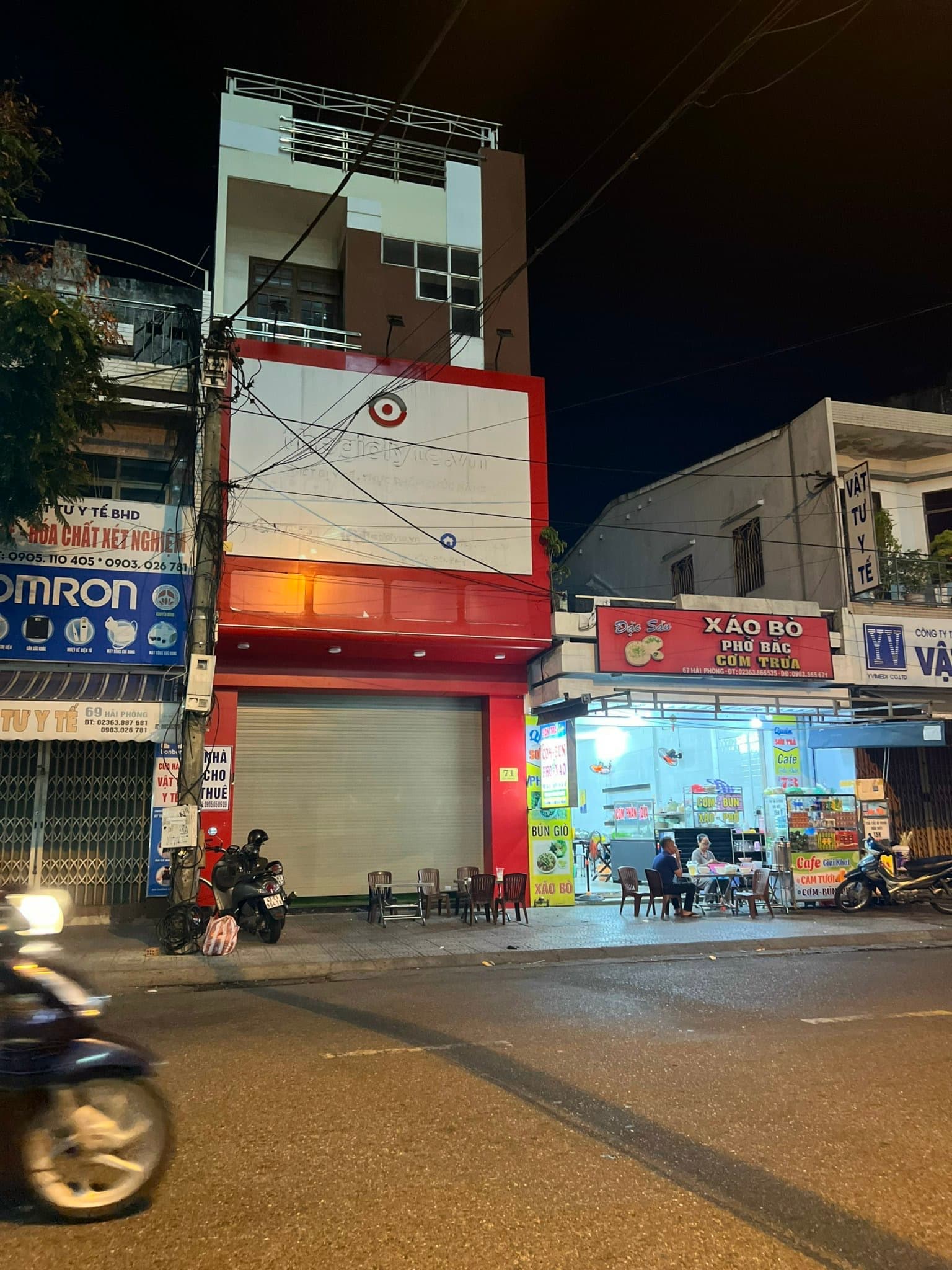 BÁN NHÀ 3 TẦNG CÓ THANG MÁY TẠI QUẬN HẢI CHÂU – VỊ TRÍ ĐẮC ĐỊA TRƯỚC BỆNH VIỆN