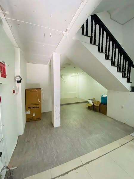 Mặt bằng tầng lửng 55m2 tại Đỗ Quang, gồm 4 phòng, phù hợp làm văn phòng - Ảnh 4