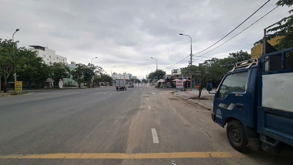 Nhà xưởng 350m2 mặt tiền đường Mai Chí Thọ, phù hợp làm kho hoặc gara