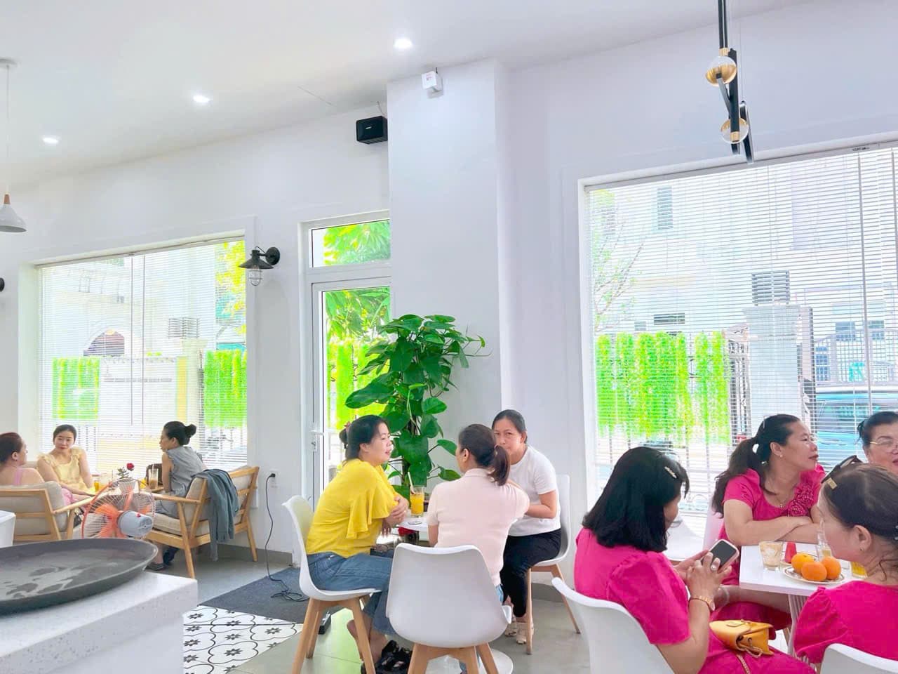 Nhà 3 tầng góc 2 mặt tiền Ông Ích Khiêm, quận Hải Châu, diện tích 140m2, phù hợp kinh doanh - Ảnh 2