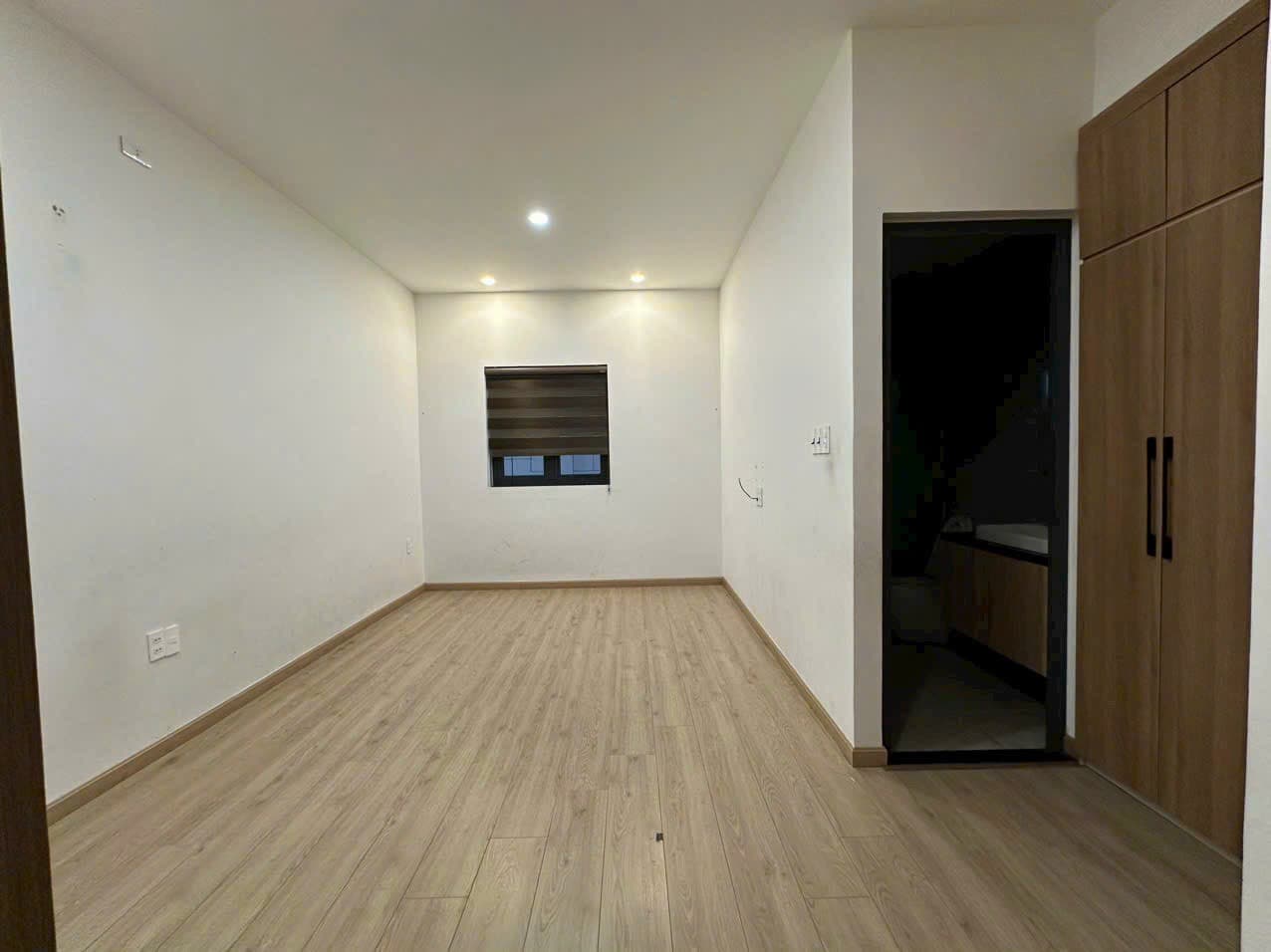 Nhà nguyên căn 3 tầng đường Mai Thúc Lân, phù hợp làm spa