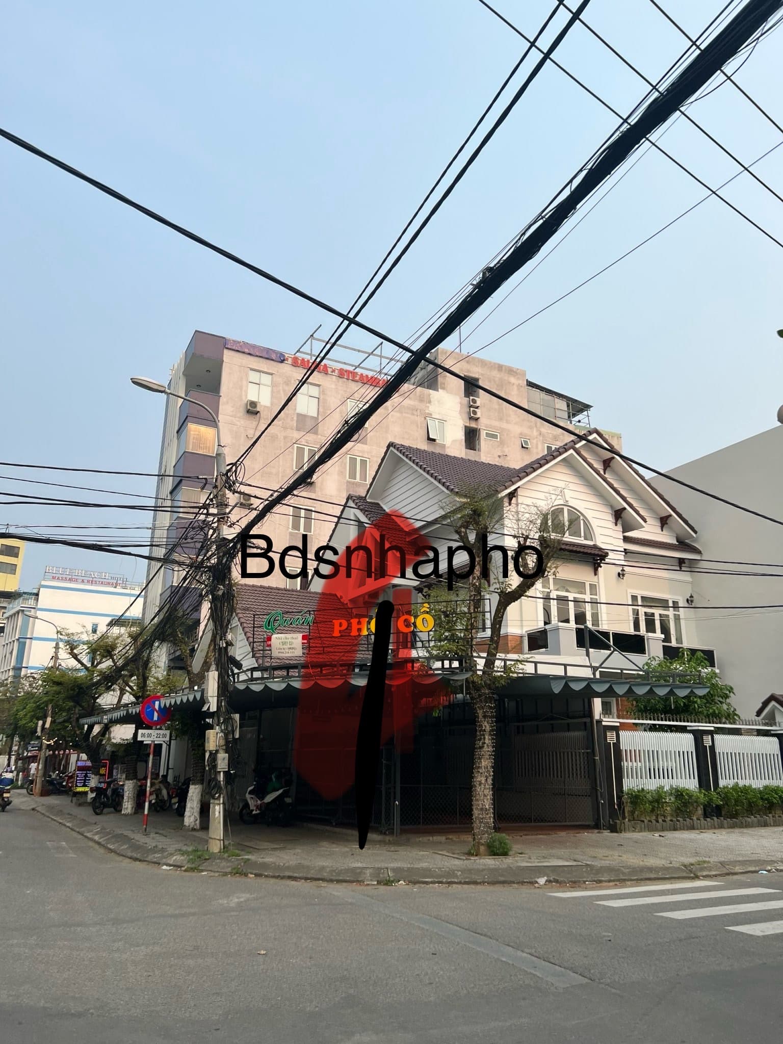 Nhà nguyên căn 3 tầng diện tích 200m² phù hợp ở và làm văn phòng tại Dương Đình Nghệ