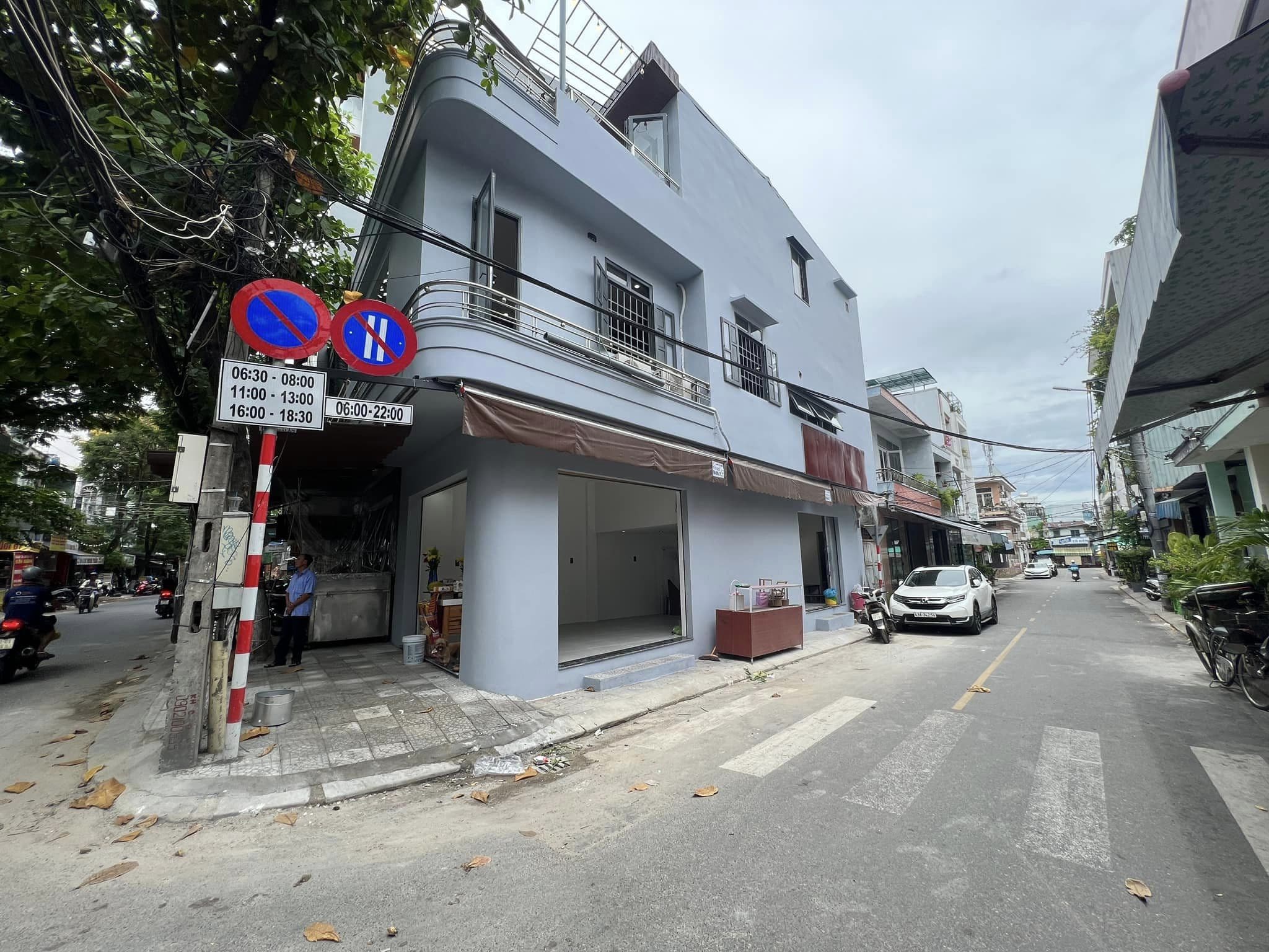 Mặt bằng kinh doanh góc 2 mặt tiền tại Nguyễn Hoàng, Thanh Khê