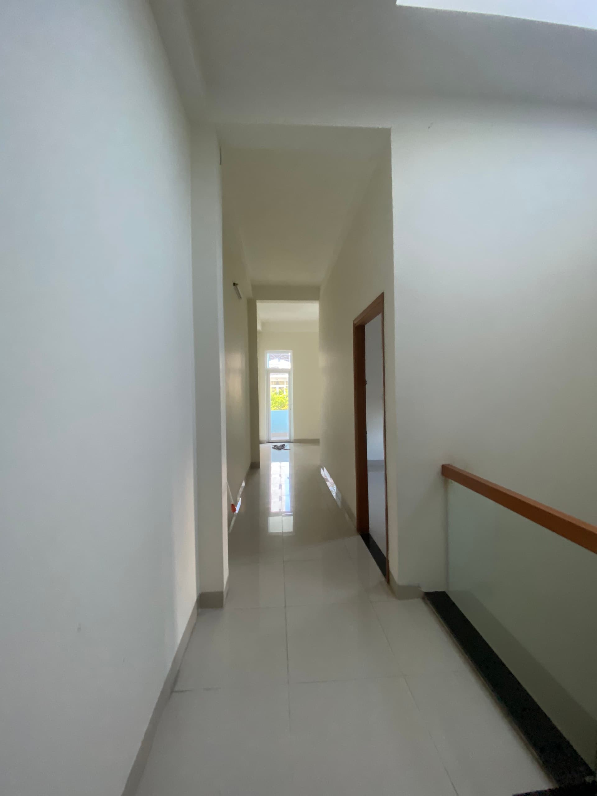 Nhà nguyên căn 3 tầng đường Dương Đình Nghệ  - Ảnh 3