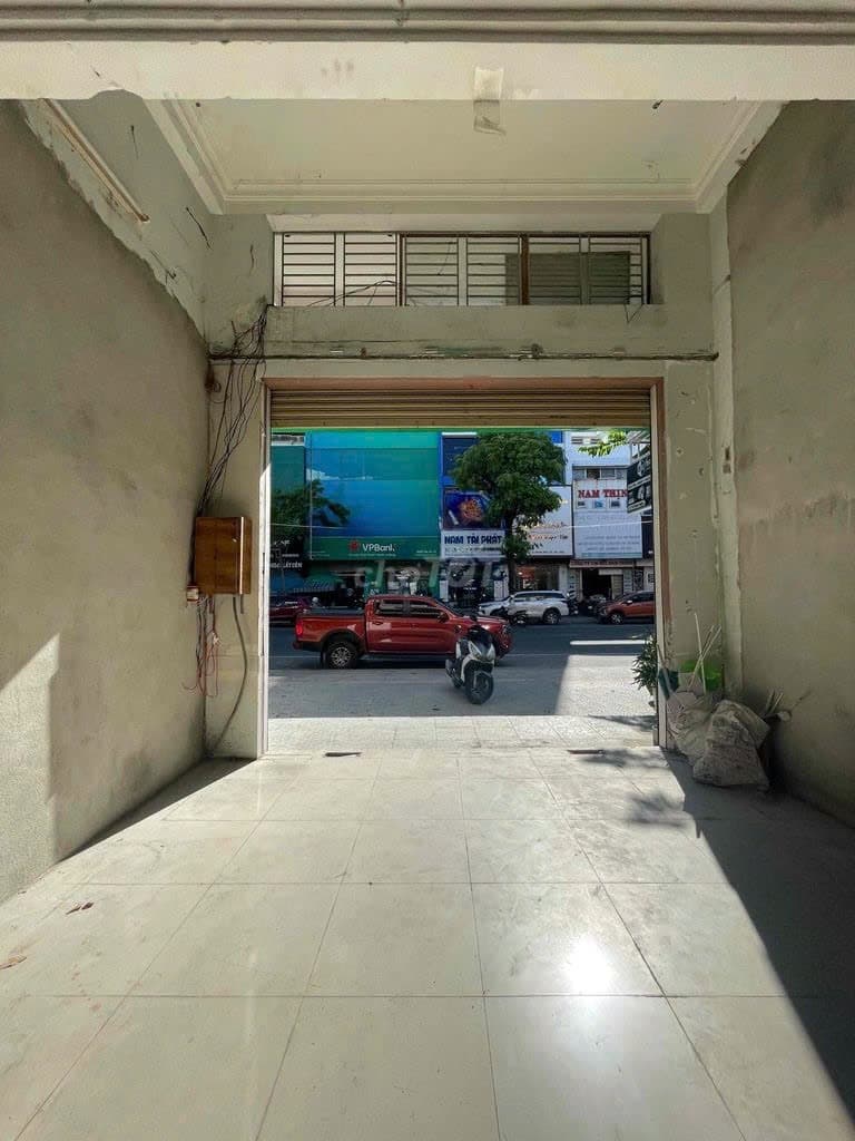 NHÀ 3 TẦNG MẶT TIỀN HÀM NGHI - PHỐ ĐIỆN TỬ ĐÀ NẴNG  - Ảnh 8