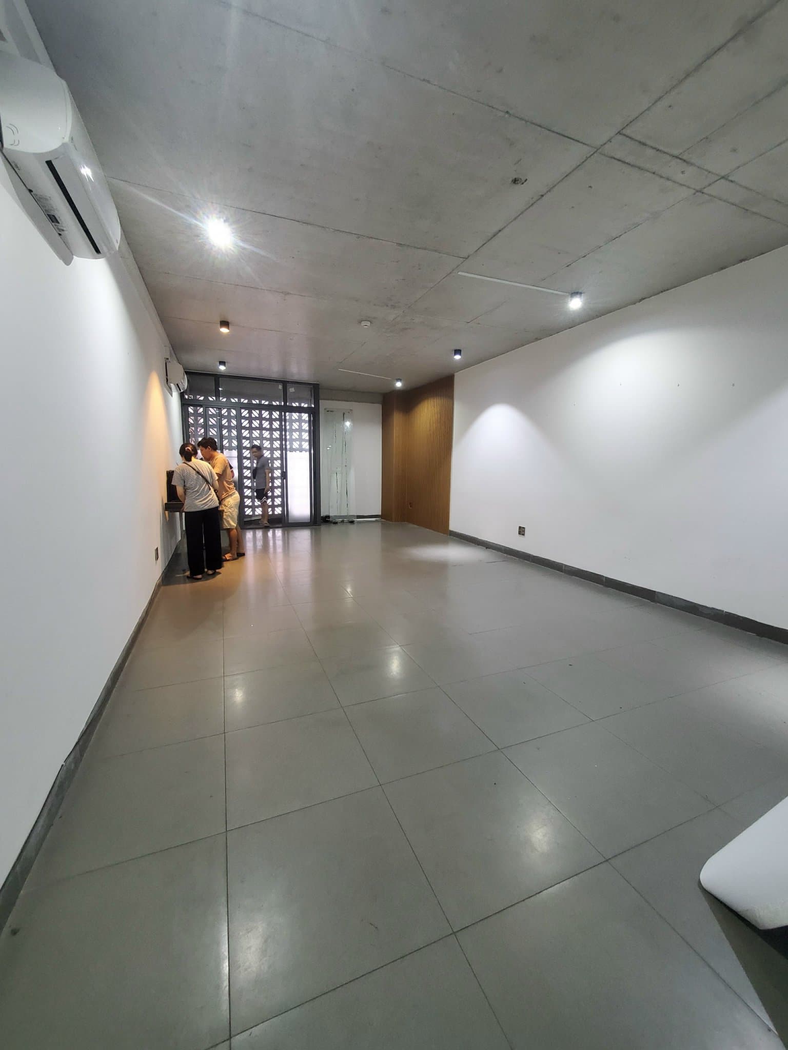 VĂN PHÒNG ĐƯỜNG 30/4, TRỐNG SÀN 60M2 