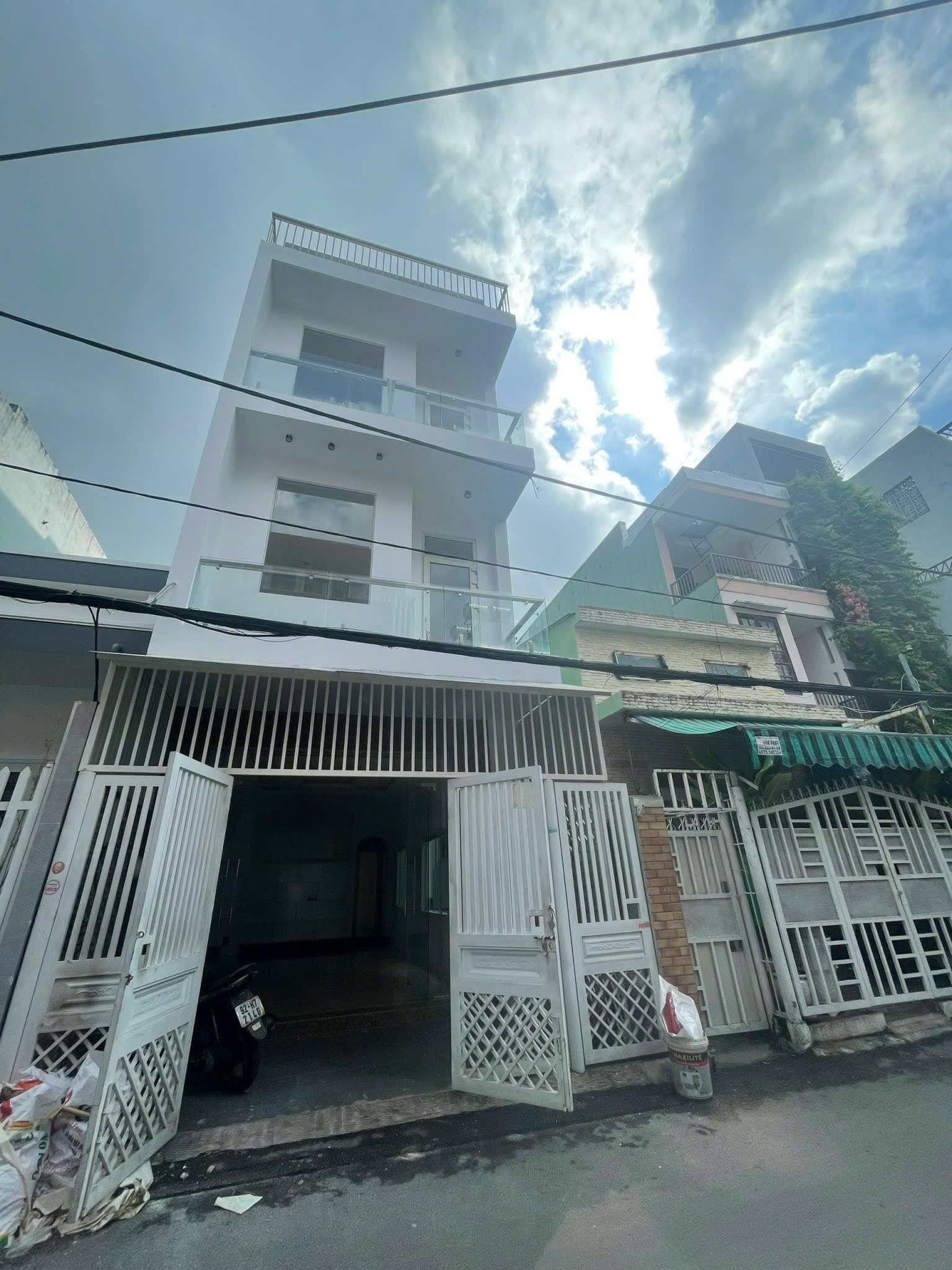 Nhà nguyên căn 3 tầng đường Nguyễn Tri Phương, diện tích 80m2, phù hợp ở và kinh doanh