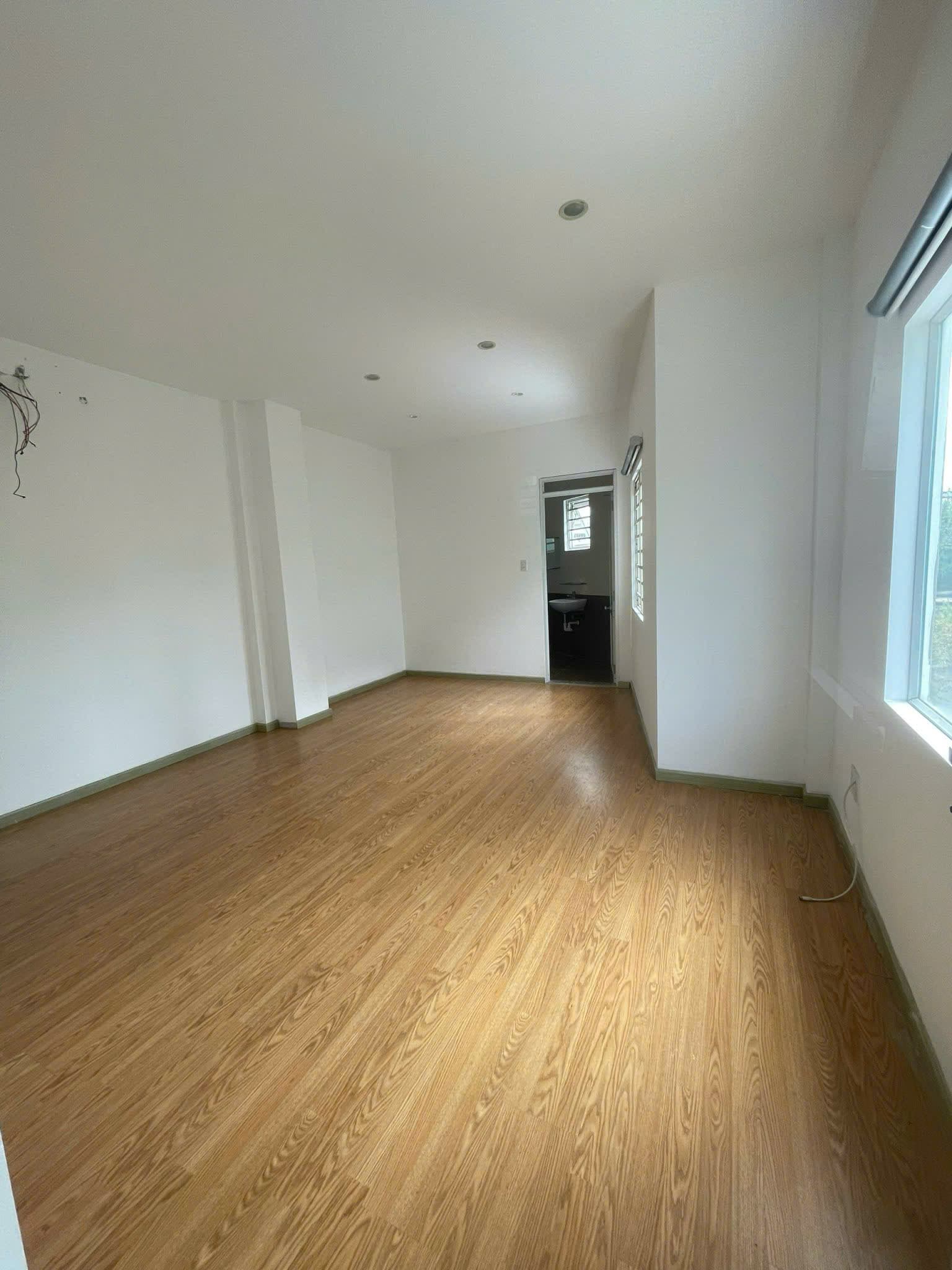 Nhà nguyên căn 3 tầng đường Nguyễn Tri Phương, diện tích 80m2, phù hợp ở và kinh doanh - Ảnh 4