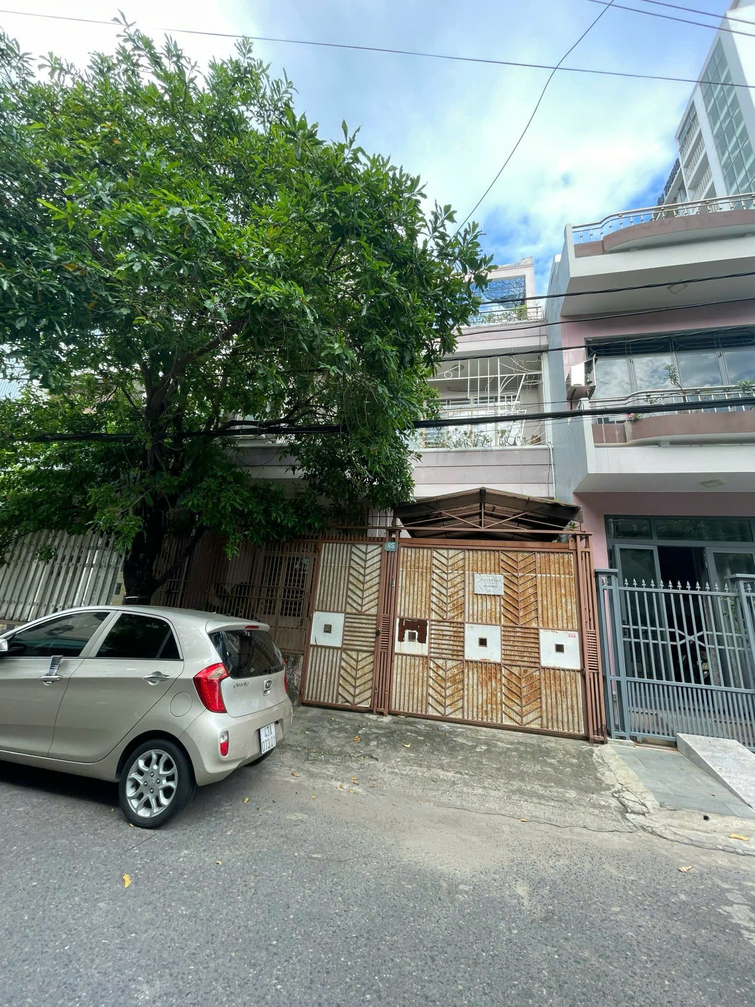 Nhà 2 tầng sân vườn tại Tống Phước Phổ, diện tích 140m2, phù hợp để ở