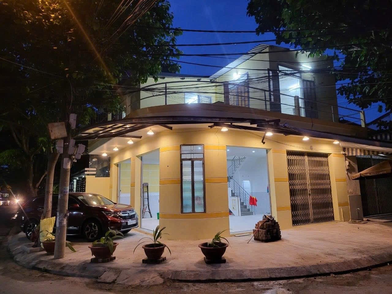 Nhà 2 mặt tiền 180m2 tại Lê Văn An, phù hợp vừa ở vừa kinh doanh và văn phòng