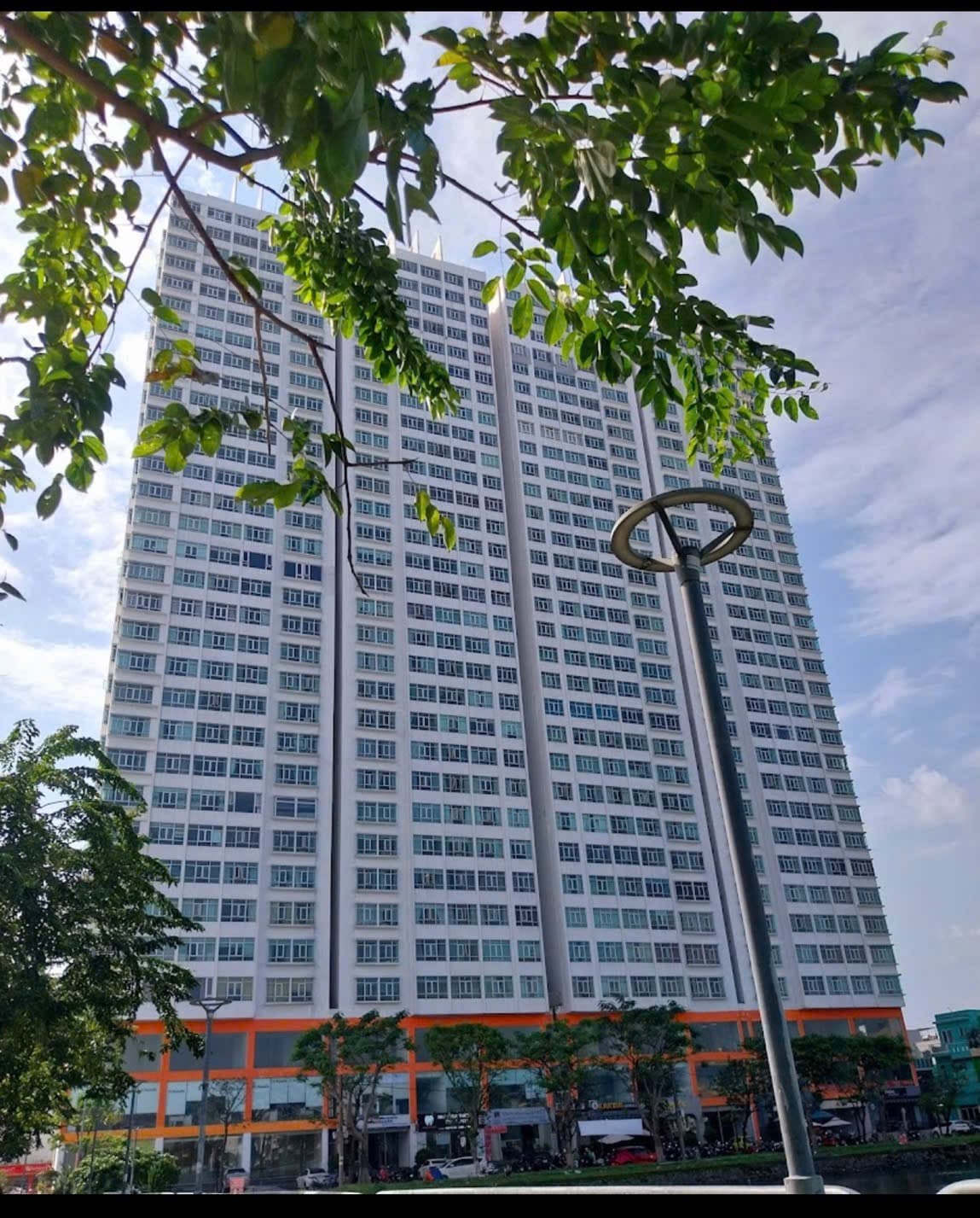 VĂN PHÒNG TÒA NHÀ HOÀNG ANH GIA LAI ĐƯỜNG HÀM NGHI - TRỐNG 4000M2 