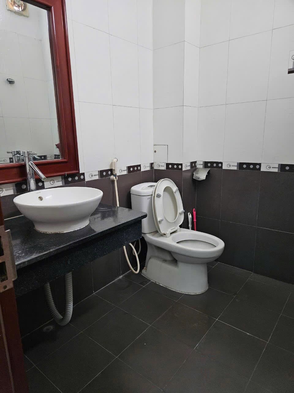 Nhà nguyên căn 3 tầng đường Lý Nhân Tông, Khuê Trung, Cẩm Lệ, phù hợp ở và kinh doanh