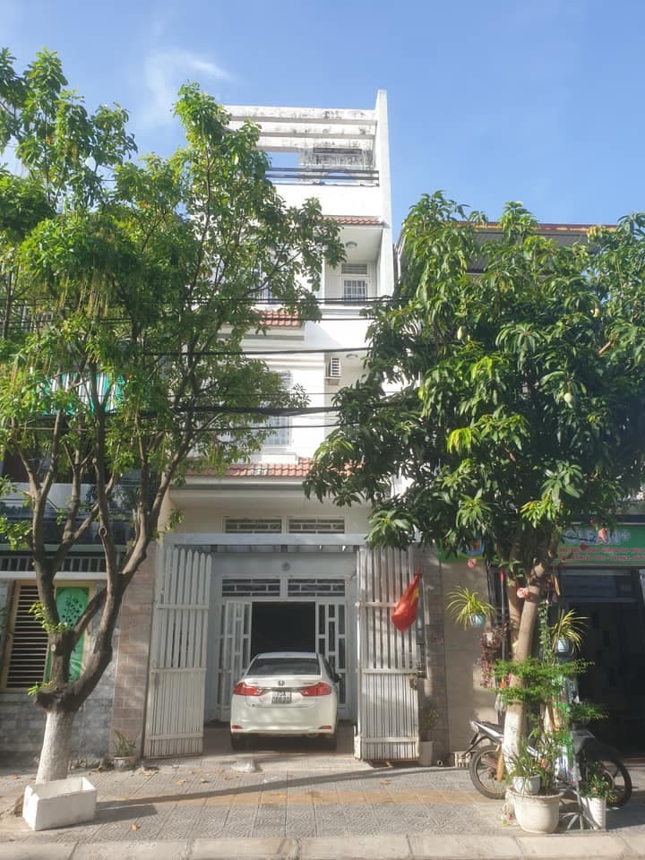 Nhà nguyên căn 4 tầng đường Hương Hải Thiền Sư, diện tích 77,5m2, phù hợp lưu trú hoặc nhà ở