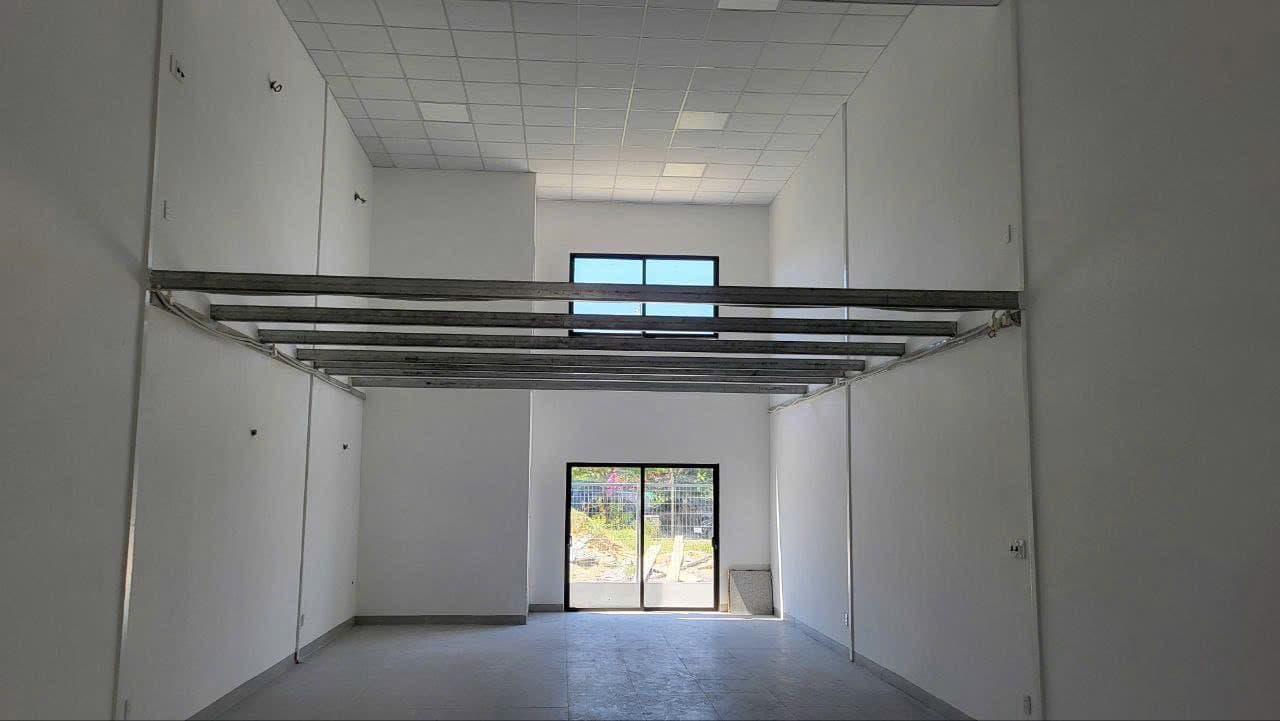 Nhà cấp 4 trống suốt 120m2 tại Doãn Khuê, Hải Châu, phù hợp kinh doanh