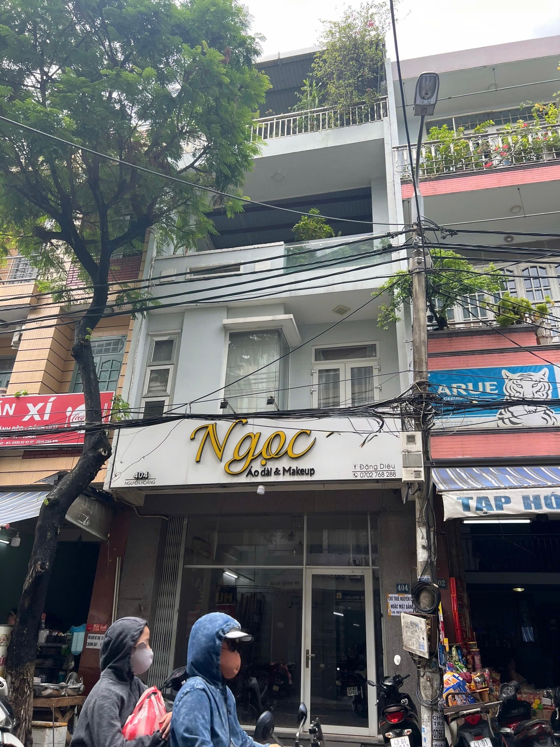 Nhà nguyên căn 3 tầng đường Nguyễn Hoàng, có thể cho thuê tầng 1