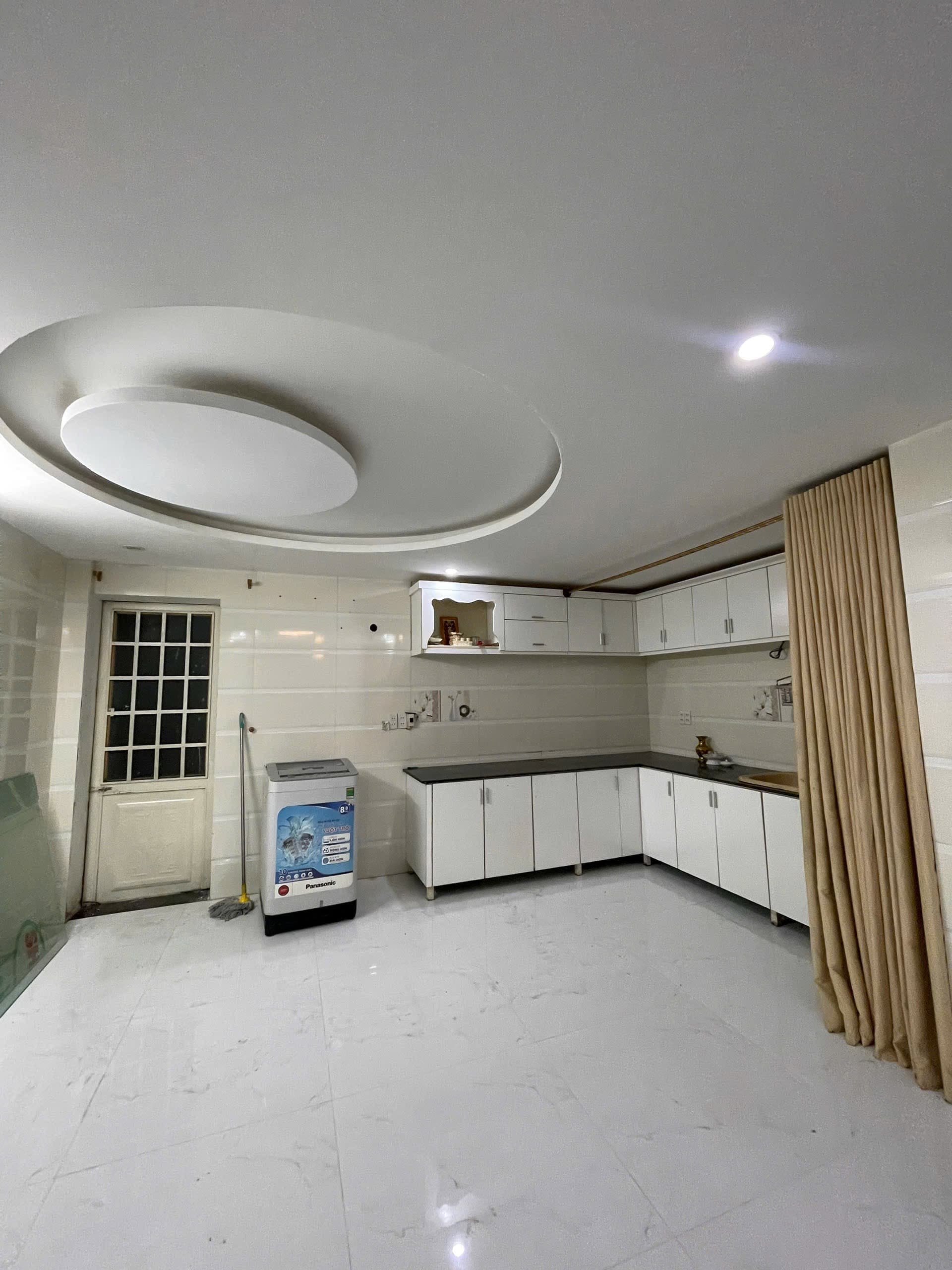 Nhà nguyên căn 3 tầng mặt tiền Bế Văn Đàn, diện tích sử dụng 179m2 - Ảnh 4