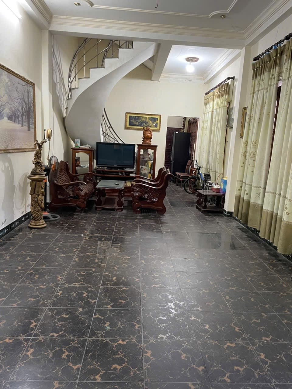 Nhà nguyên căn 3 tầng 75m2 tại Tống Phước Phổ, quận Hải Châu, phù hợp ở và kinh doanh góc 2mặt tiền - Ảnh 3