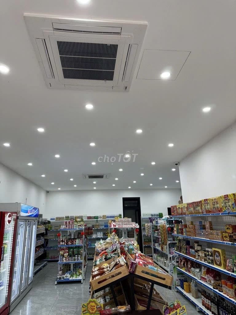 Mặt bằng kinh doanh 100m2 tại Nguyễn Công Trứ, Sơn Trà, có phòng nhỏ, điều hòa