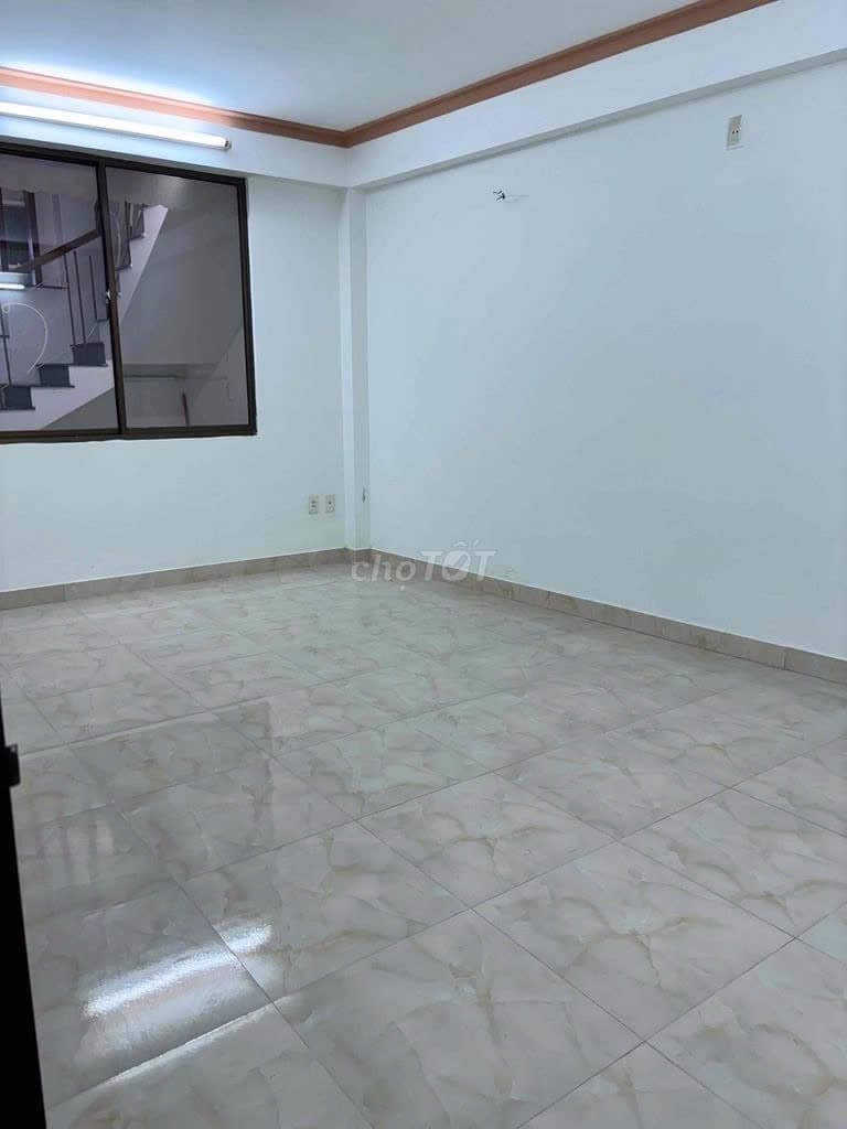 Nhà nguyên căn 2 tầng đường Lê Đình Lý, quận Hải Châu, 105m2, 4 phòng ngủ - Ảnh 4