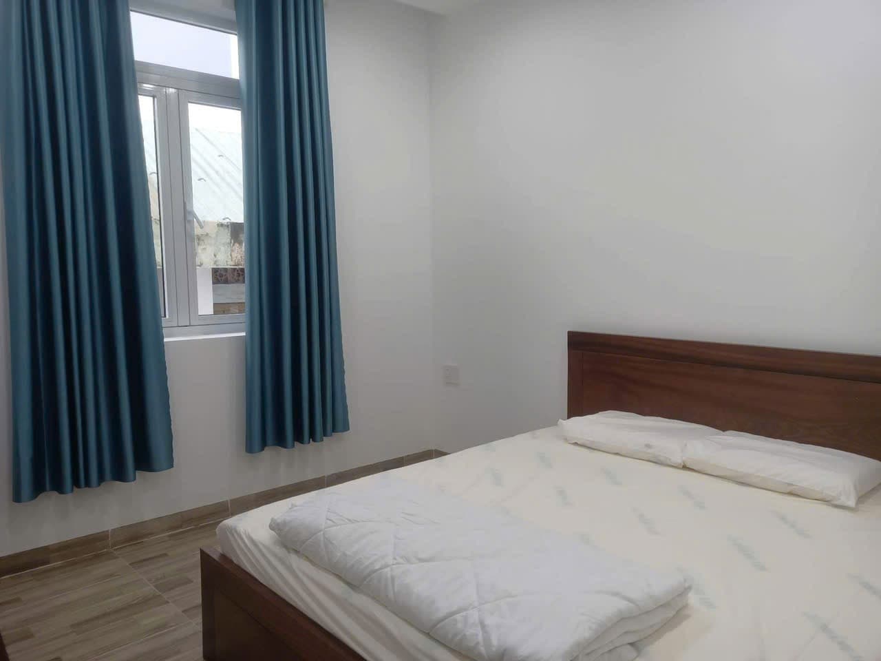 Nhà nguyên căn 2 tầng tại Tạ Hiện, gần chợ Hòa Cường, phù hợp để ở hoặc kinh doanh online