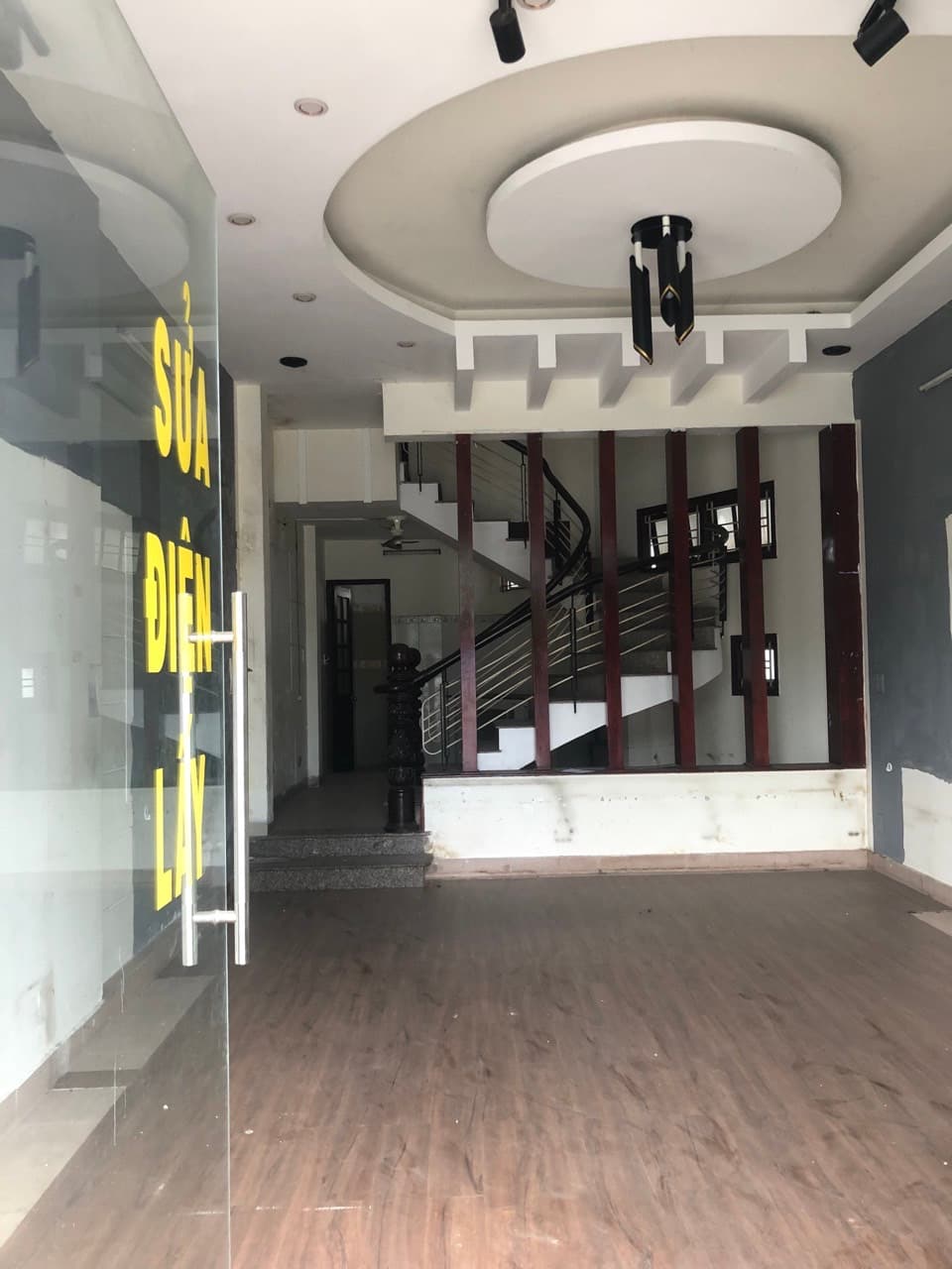Nhà 3 tầng lô góc kẹp kiệt diện tích 48m2 tại Điện Biên Phủ, phù hợp để ở hoặc kinh doanh - Ảnh 2