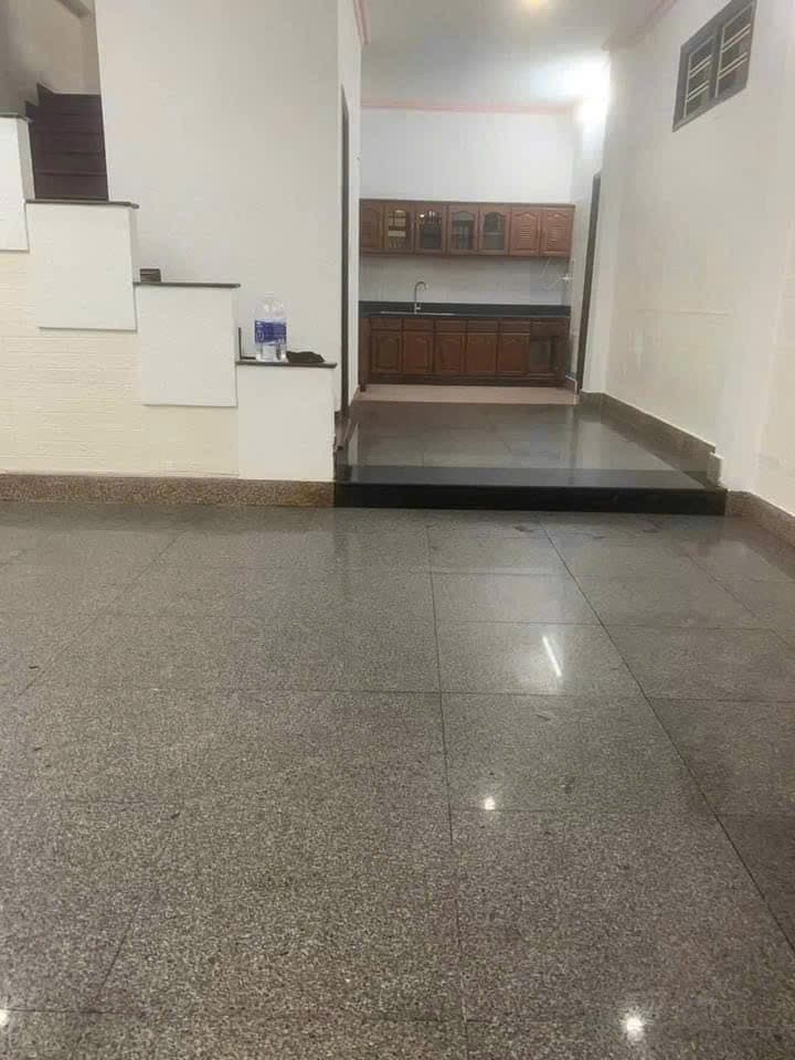 Nhà nguyên căn 5 phòng ngủ tại Nguyễn Đôn Tiết, quận Hải Châu nhaf 5pn nội thất cơ bản vào ở ngay