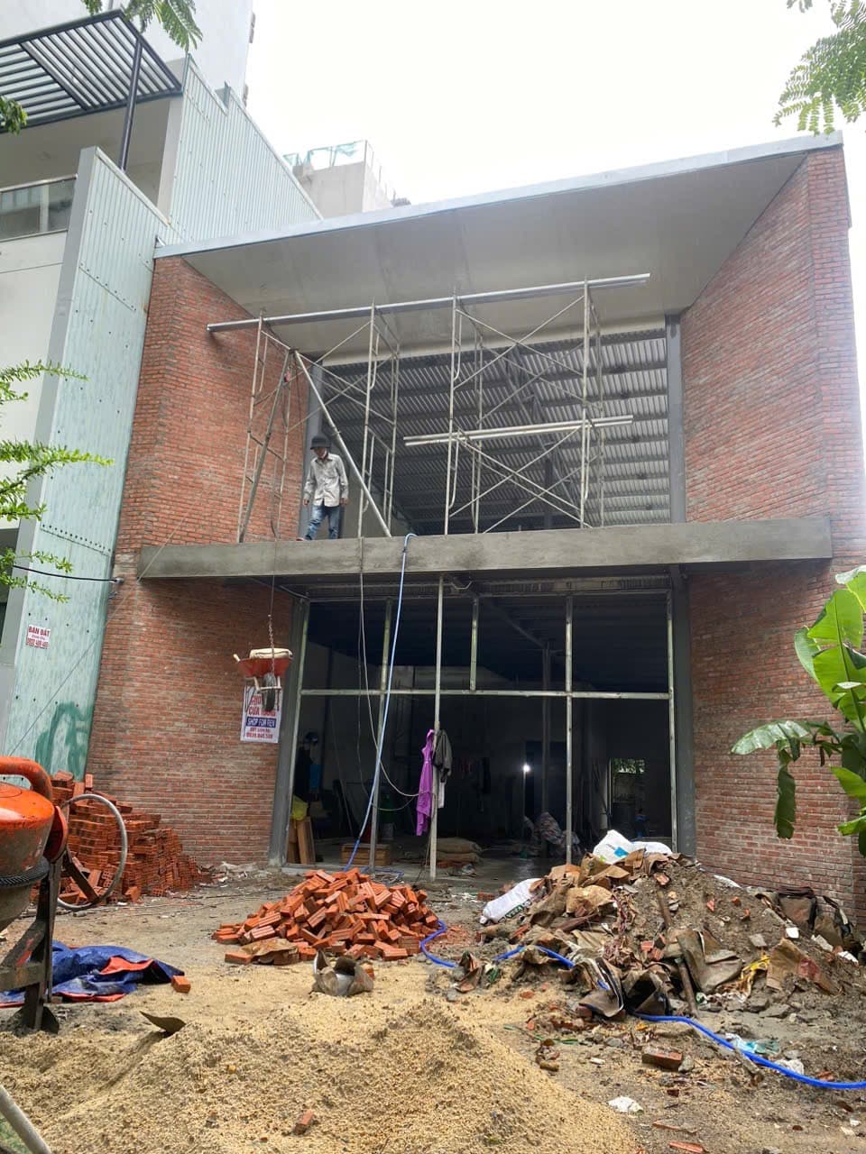 Mặt bằng kinh doanh trống suốt 2 tầng tại Phan Tôn, diện tích 180m2, phù hợp kinh doanh đa dạng ngay phố Tây An Thượng