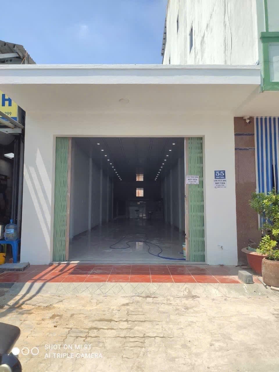 Nhà mới xây 130m² mặt tiền 5m tại Nam Trân, Liên Chiểu, phù hợp văn phòng và kho hàng ngay bến xe
