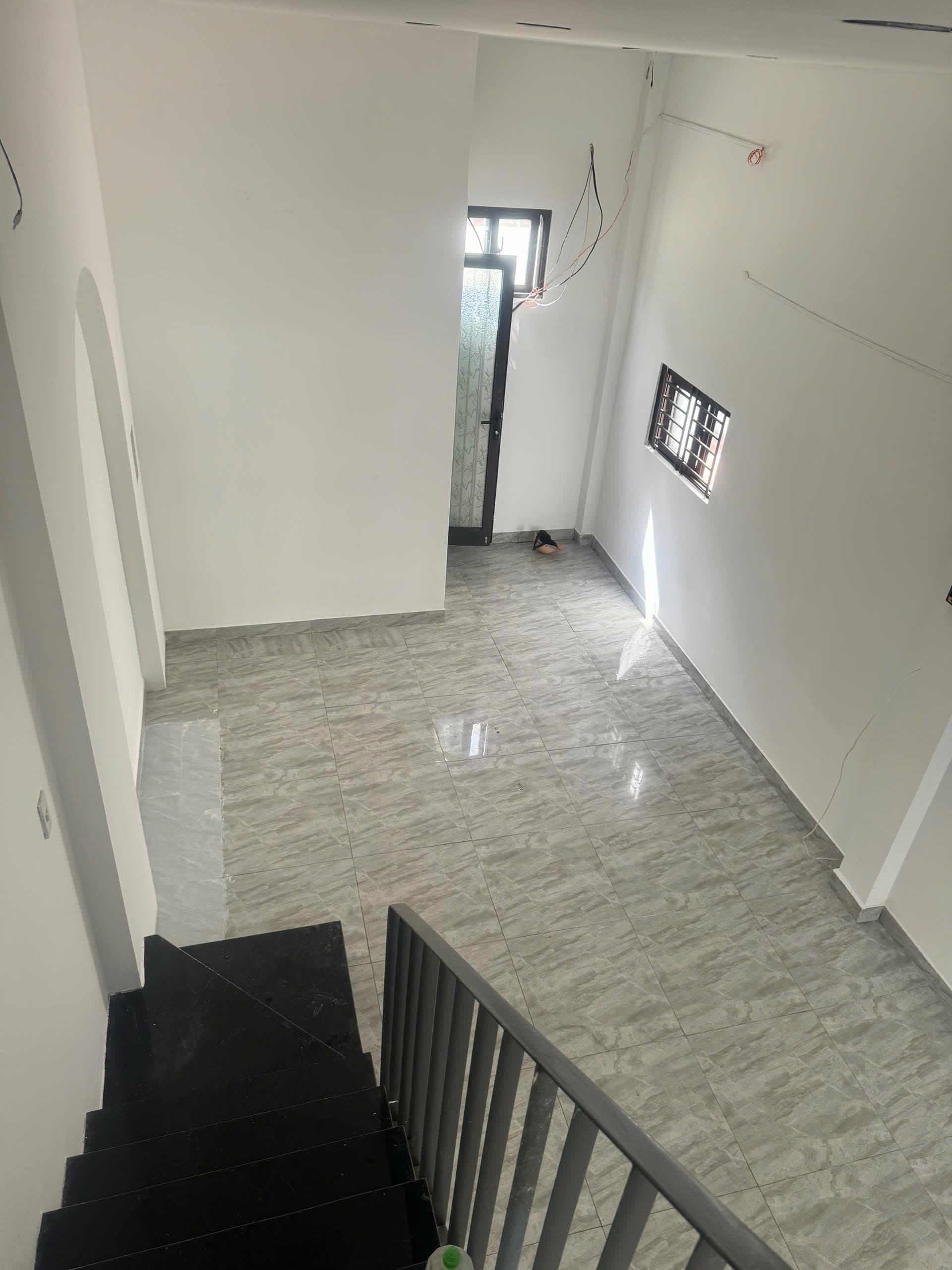 Nhà nguyên căn 3 tầng Nguyễn Hoàng, quận Hải Châu, diện tích 50m2 - Ảnh 2