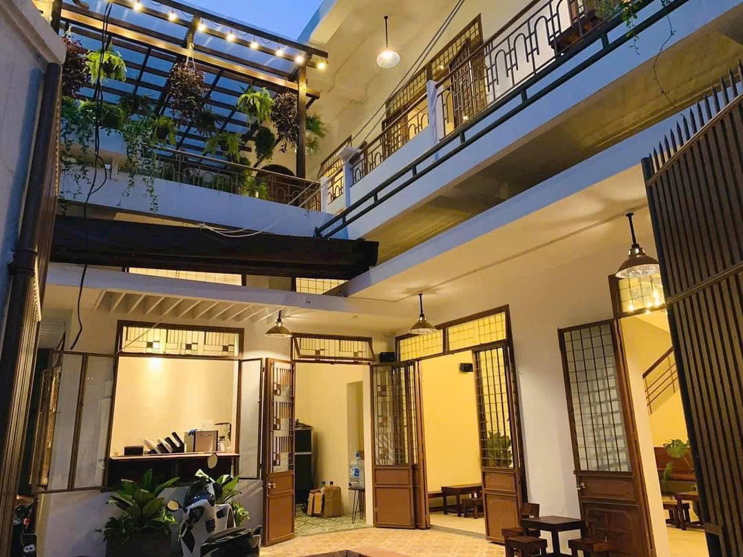 Nhà nguyên căn 2 tầng kiệt ô tô đường Hoàng Diệu