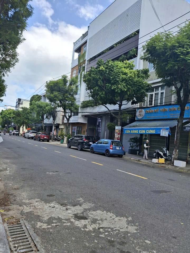 Nhà nguyên căn Huỳnh Ngọc Huệ 3 tầng - Ảnh 2