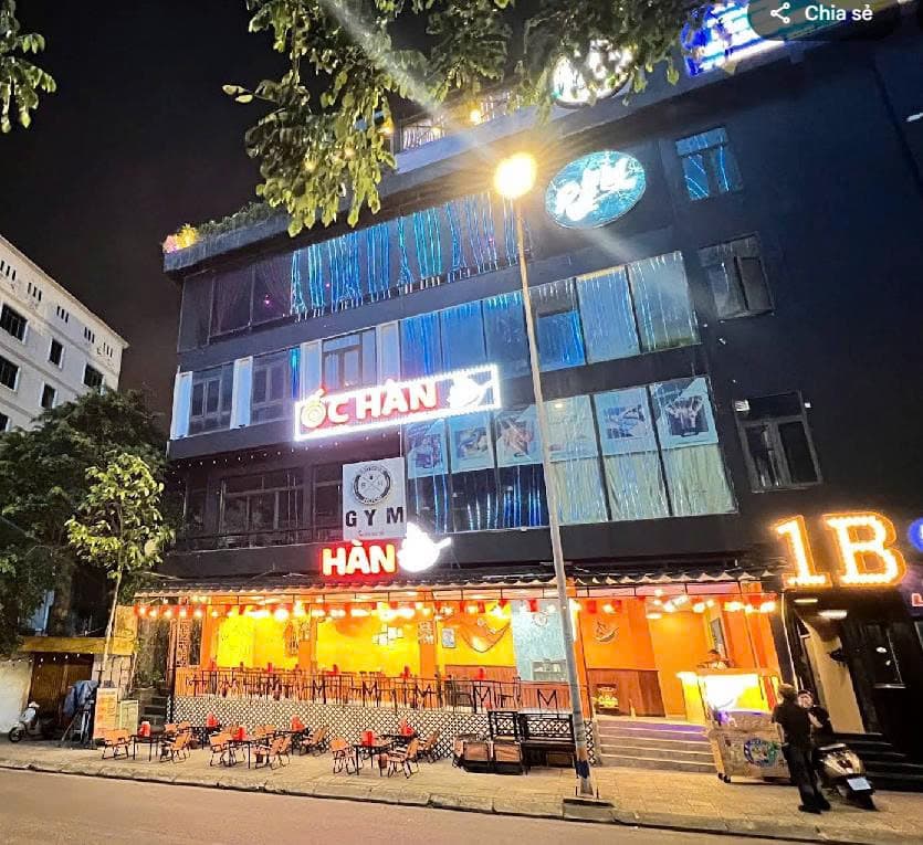 Mặt bằng kinh doanh ngay chân cầu Sông Hàn, diện tích 140m², phù hợp kinh doanh đa ngành