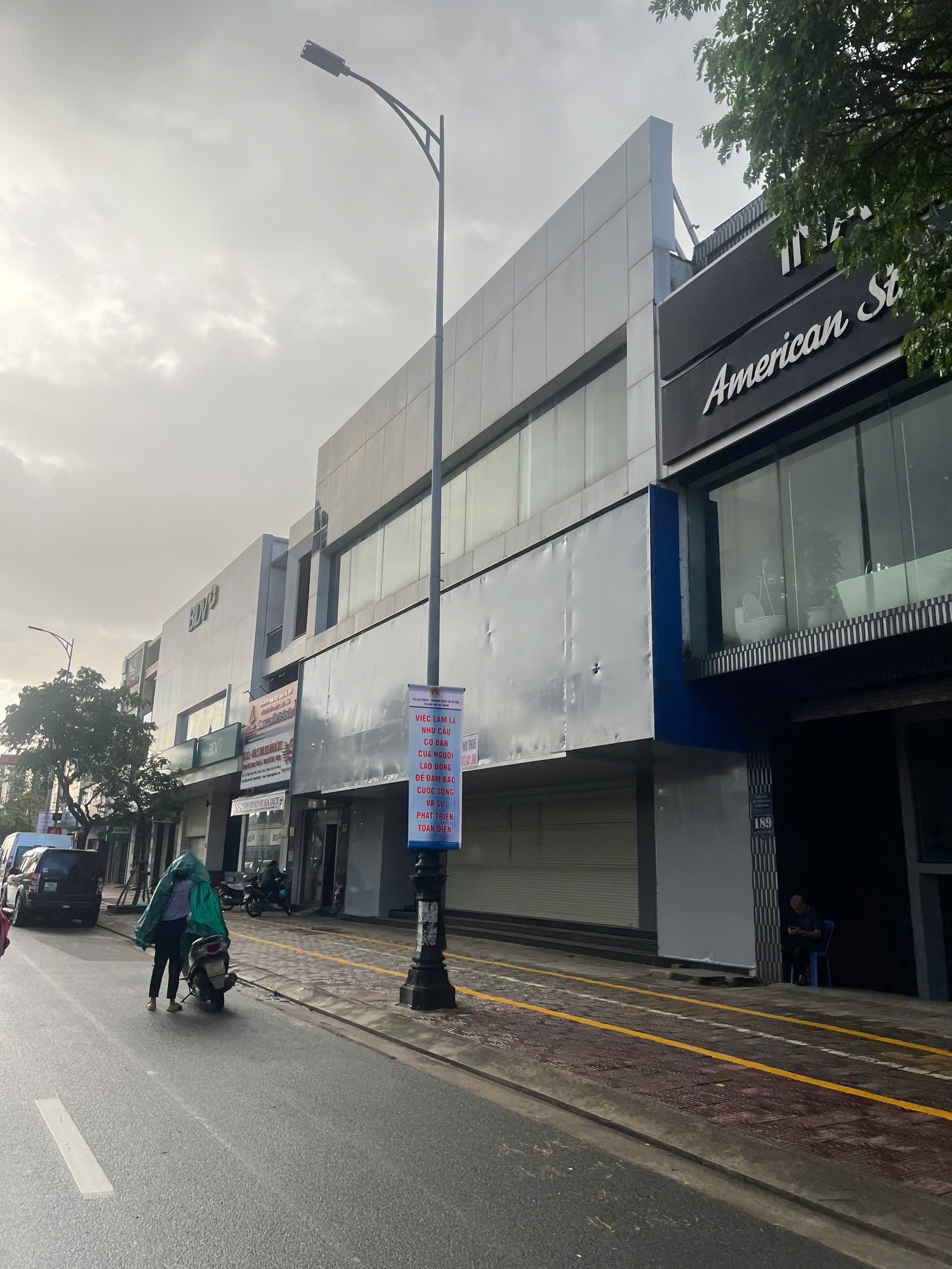Nhà 3 tầng diện tích 300m2/sàn tại Điện Biên Phủ, phù hợp kinh doanh và văn phòng
