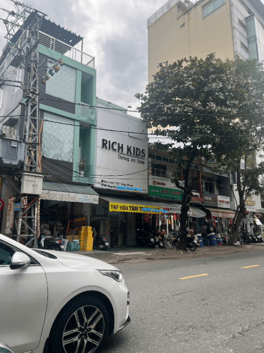 Nhà nguyên căn 2 tầng rưỡi diện tích 40m2 tại Ông Ích Khiêm