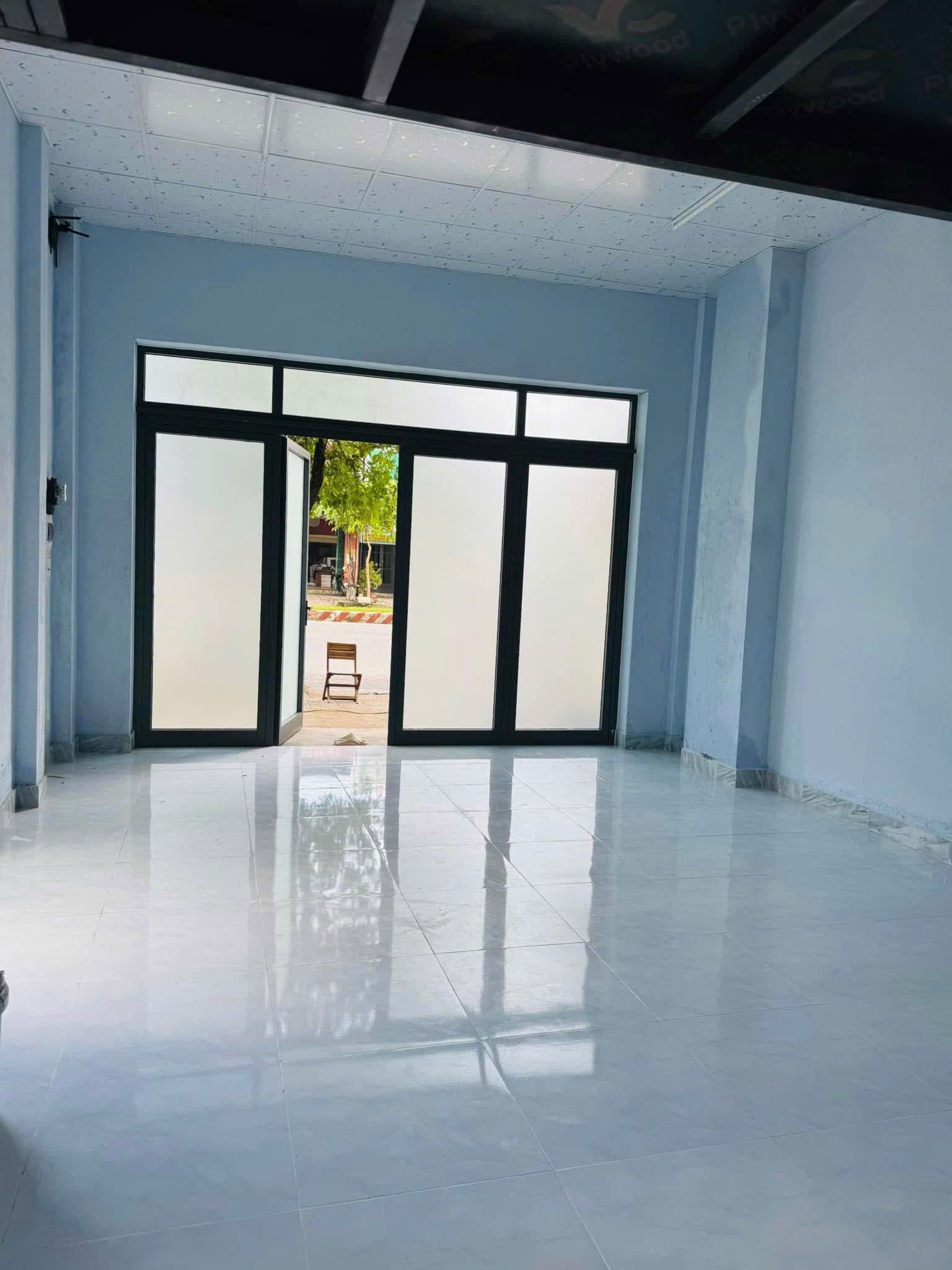 MẶT BẰNG KINH DOANH KẸP KIỆT, CÓ GÁC LỬNG TÔN ĐỨC THẮNG  - Ảnh 2