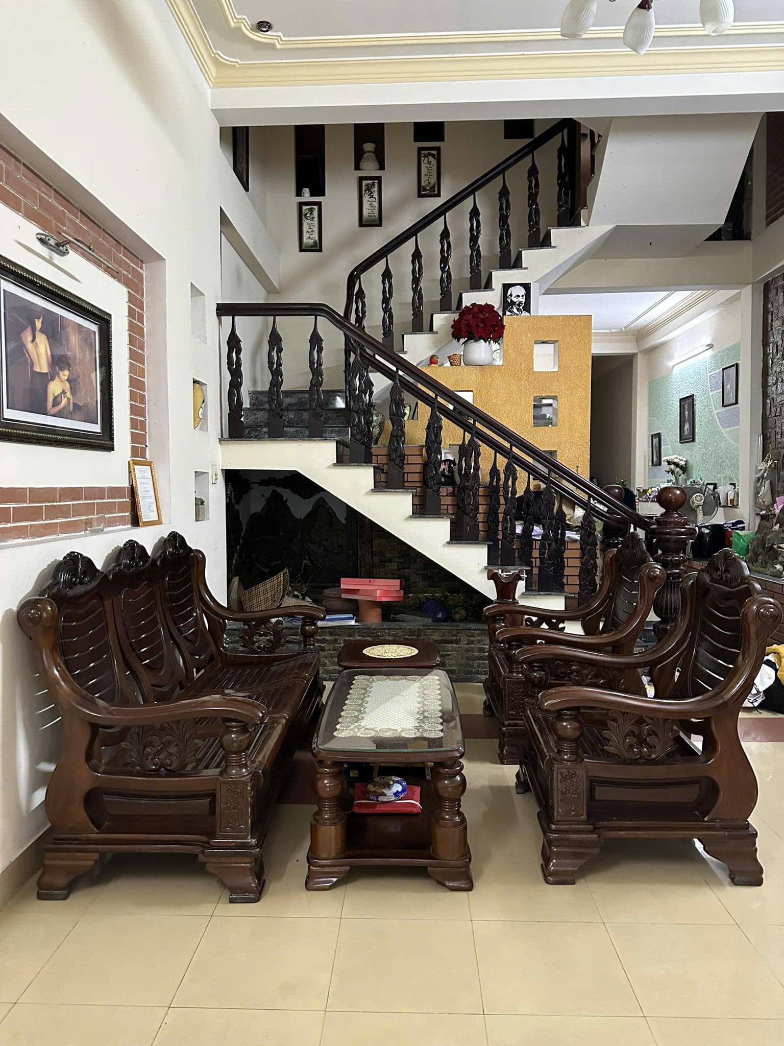 Nhà nguyên căn 3 tầng đường Đặng Dung  - Ảnh 3