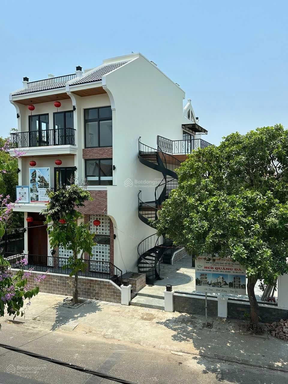 NGUYÊN CĂN 3.5 TẦNG HỘI AN, VIEW SÔNG HOÀI, NHÀ SÂN VƯỜN THÍCH HỢP NHÀ HÀNG CƠM QUÊ 