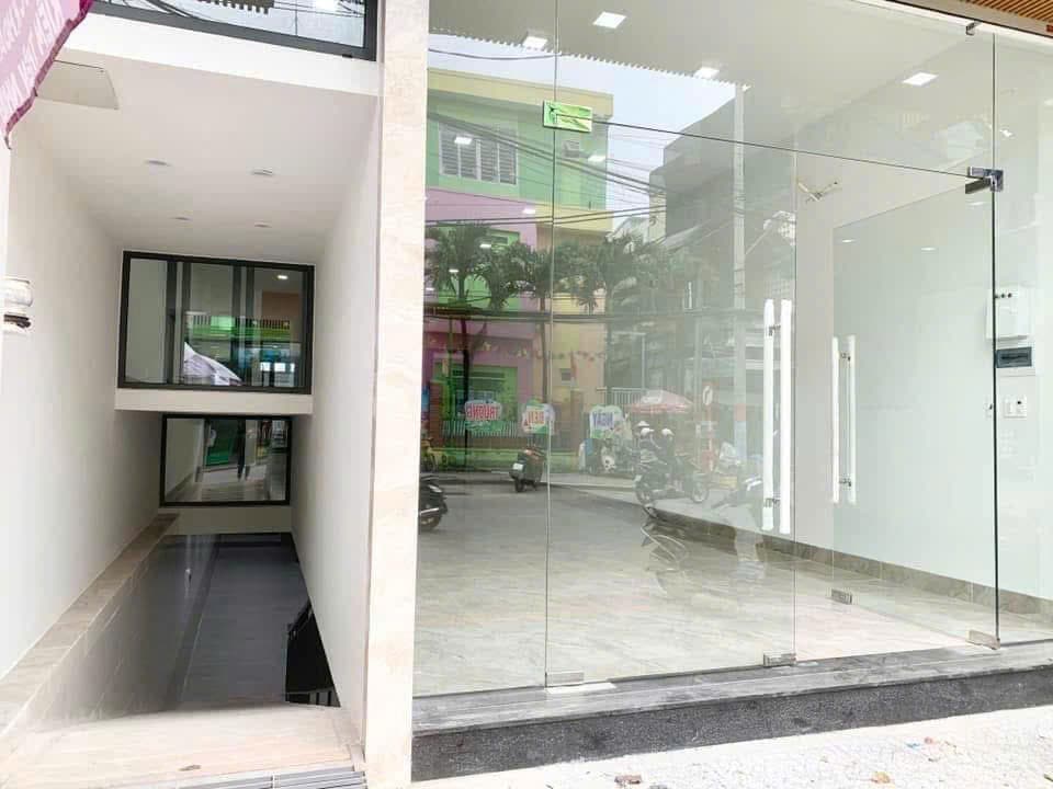 Nhà nguyên căn 5 tầng mặt tiền đường Hải Phòng, diện tích 135m2, phù hợp kinh doanh - Ảnh 4