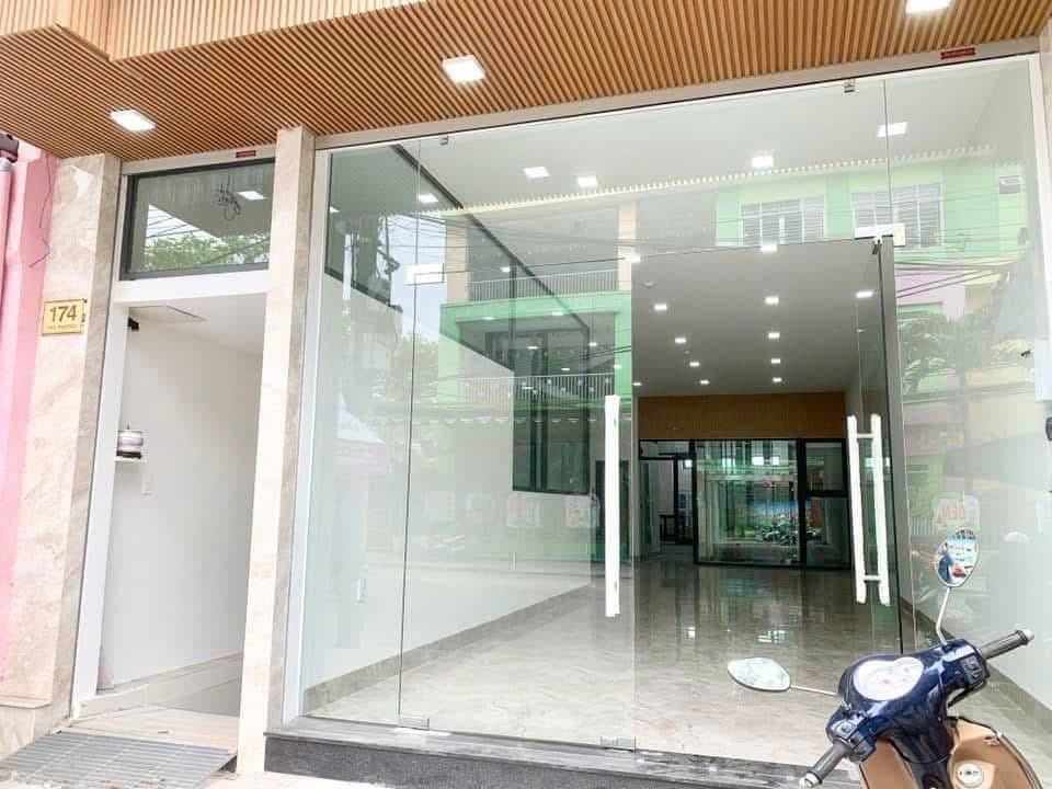 Nhà nguyên căn 5 tầng mặt tiền đường Hải Phòng, diện tích 135m2, phù hợp kinh doanh - Ảnh 8
