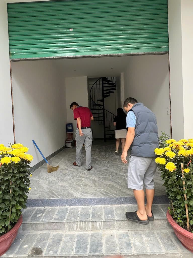 Nhà nguyên căn 3 tầng đường Ông Ích Khiêm hần trường học, vp, phù hợp kinh doanh  - Ảnh 2