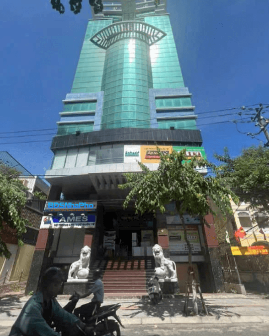 Mặt bằng kinh doanh diện tích 300m² tại Yên Bái, cho thuê theo tháng