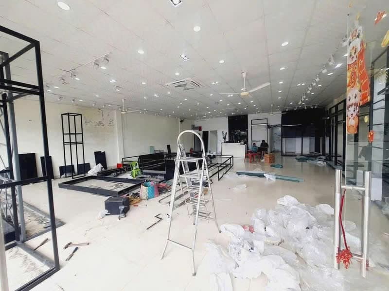 Mặt bằng kinh doanh trống suốt diện tích 189m² tại Thái Thị Bôi, phù hợp kinh doanh đa ngành