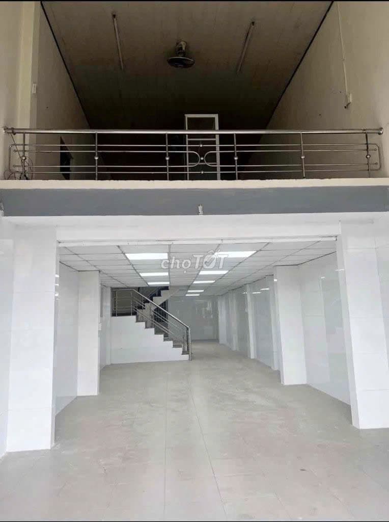 Nhà mặt tiền 2 tầng 180m2 đường Tôn Đức Thắng, phù hợp kinh doanh buôn bán - Ảnh 2