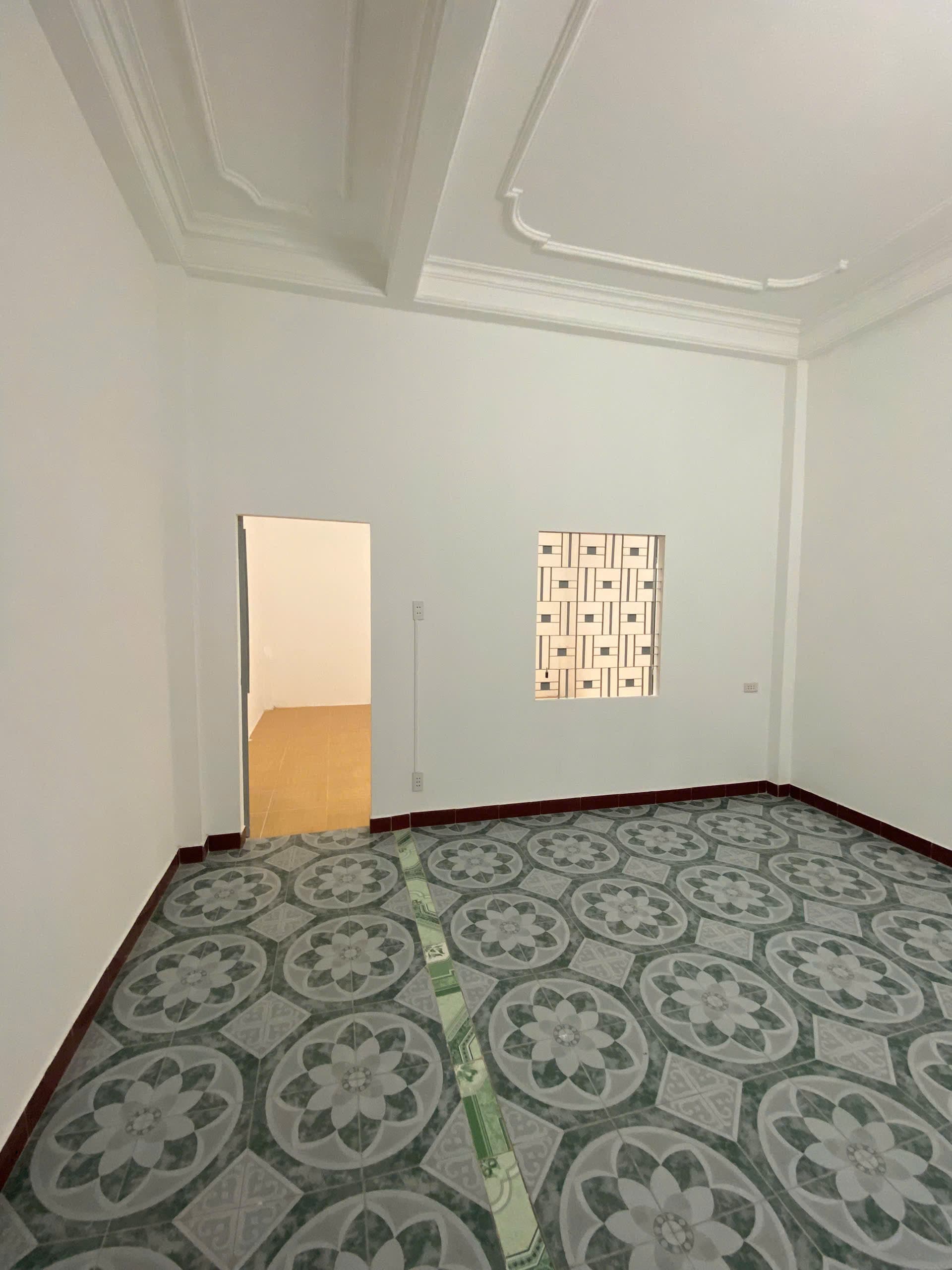 Nhà nguyên căn 3 tầng đường Trần Tống, diện tích 90m², phù hợp ở và kinh doanh - Ảnh 2