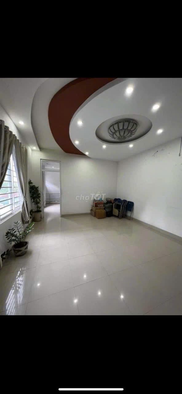 Nhà nguyên căn 2 tầng tại Núi Thành