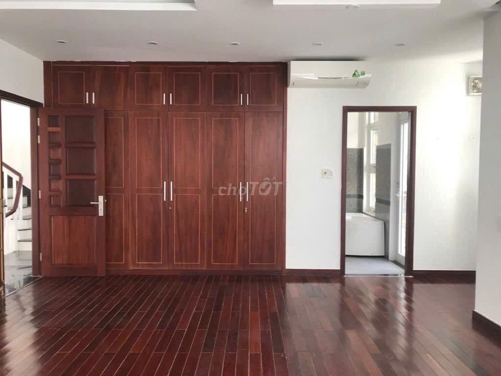 BIỆT THỰ NGUYỄN CAO LUYỆN - SÂN VƯỜN 3 TẦNG  - Ảnh 3