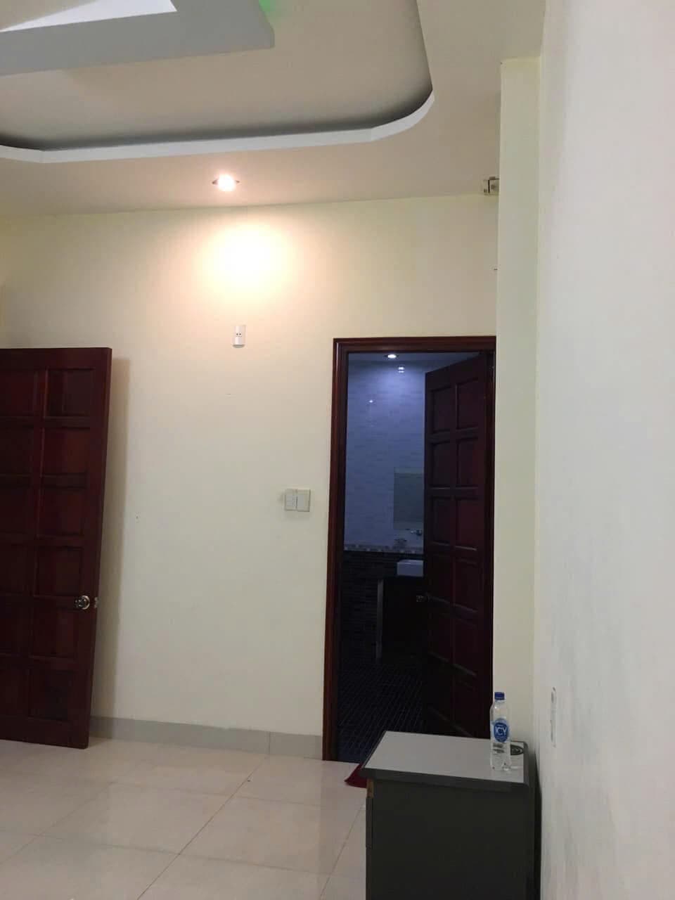 Nhà nguyên căn 3 tầng đường Lý Thái Tông - Ảnh 3