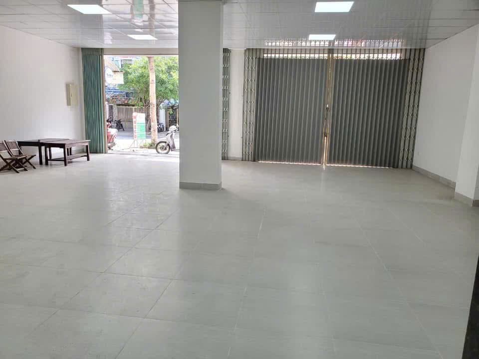 Nhà 4 tầng HUỲNH TẤN PHÁT CÓ THANG MÁY mặt tiền 10m, diện tích sử dụng 765m2, phù hợp để ở và kinh doanh CÔNG TY, THẨM MỸ, GYM - Ảnh 8
