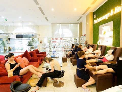 Mặt bằng kinh doanh spa 3 tầng trong Khách Sạn sát biển có thang máy, diện tích 400m2, mặt tiền Hà Bổng