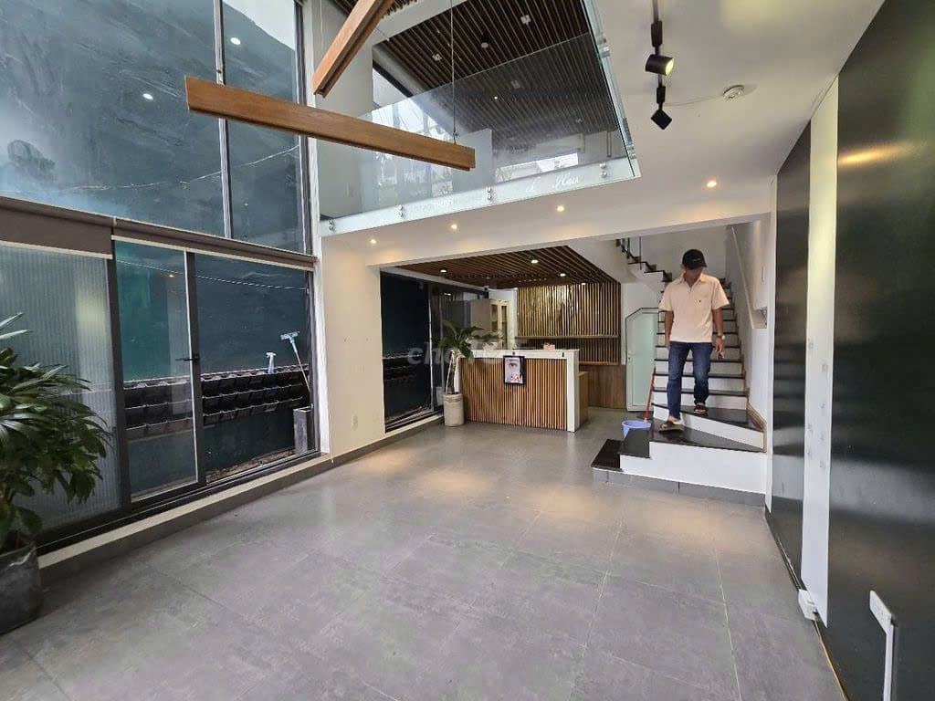 Nhà nguyên căn Lý Thường Kiệt 4 tầng, diện tích 130m2, phù hợp kinh doanh văn phòng và dịch vụ - Ảnh 8